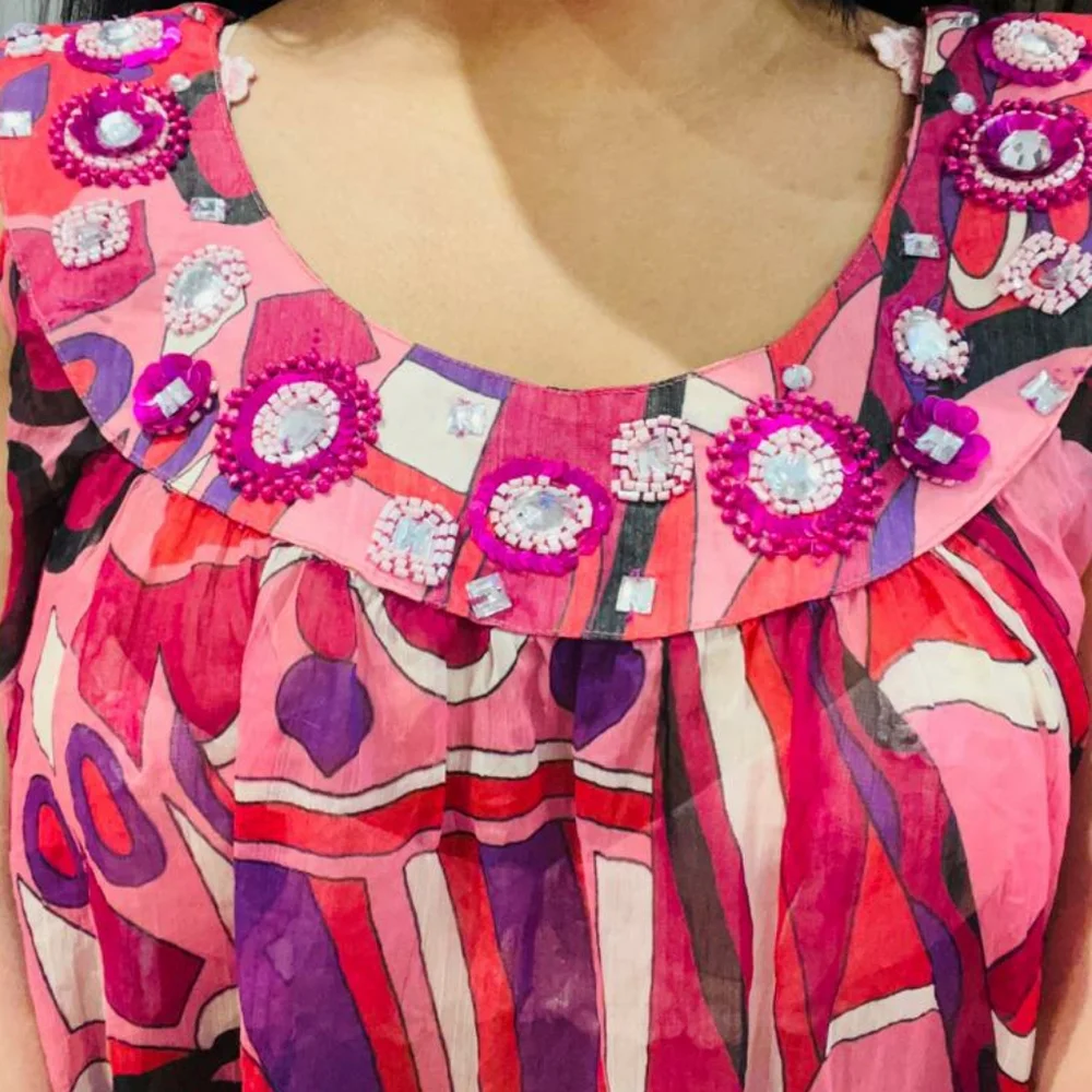 Printed semi sheer top - Picture 4 of 7